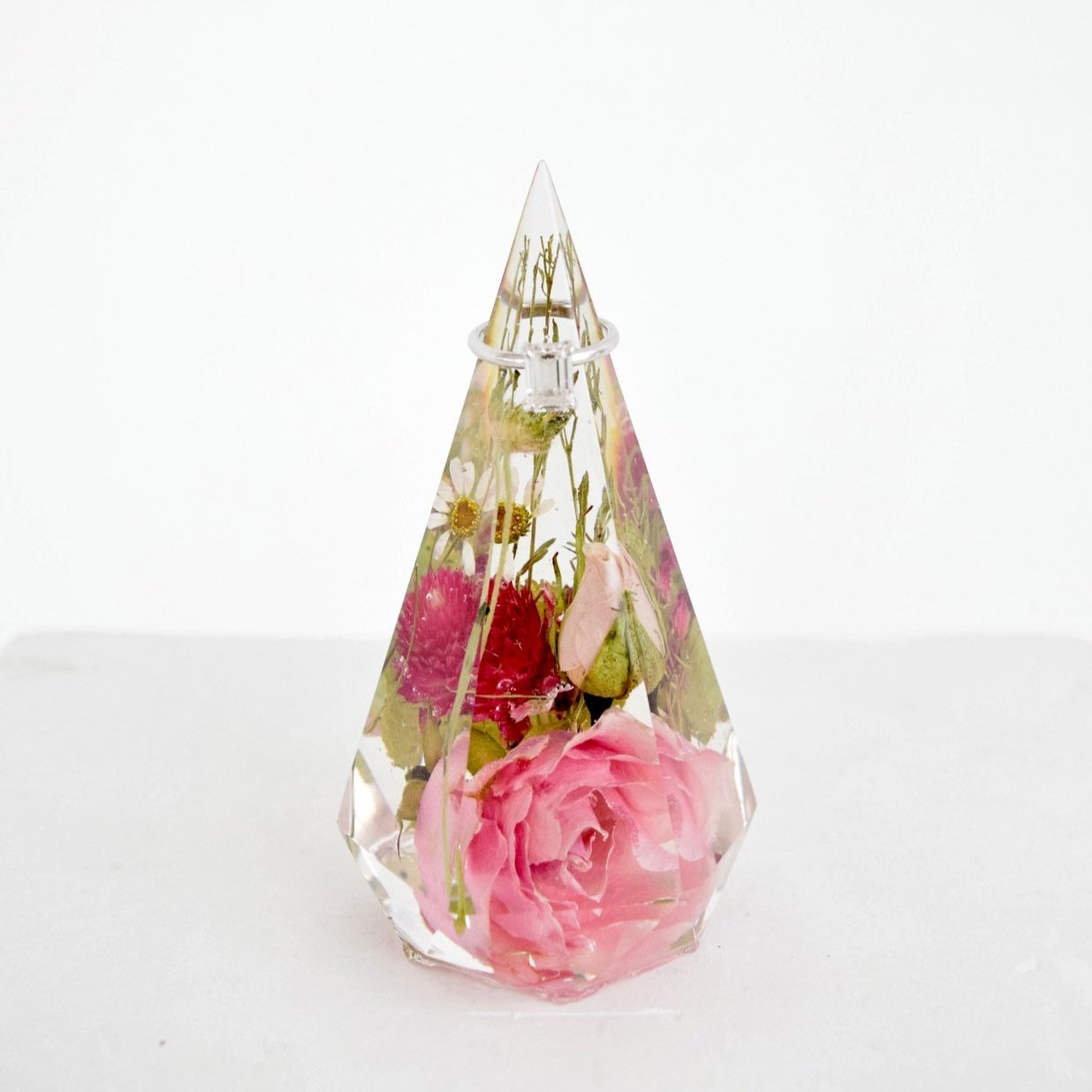 Custom Floral Ring Holder FREE for orders over $400 - blossomandrhyme