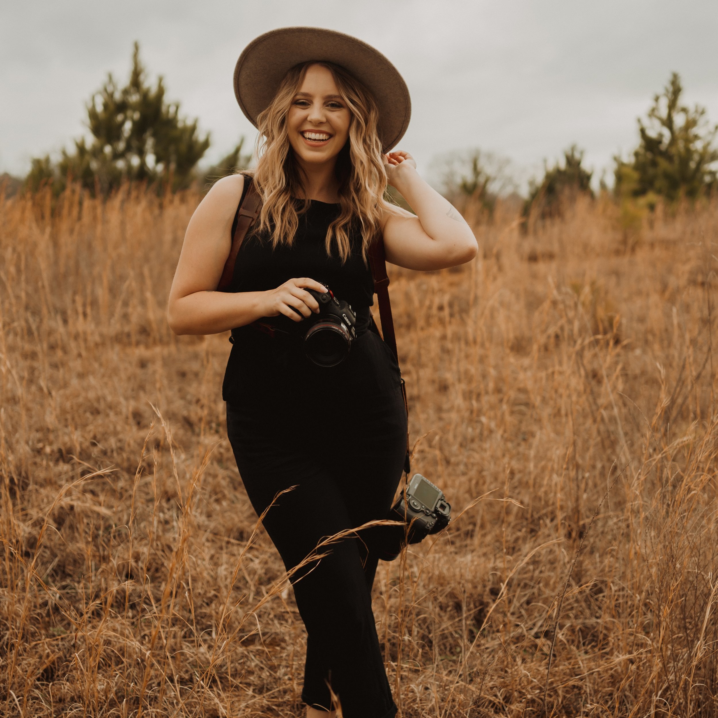 Of Sun and Soul Photo wedding photographer in Chattanooga, Inner Circle of Blossom & Rhyme.