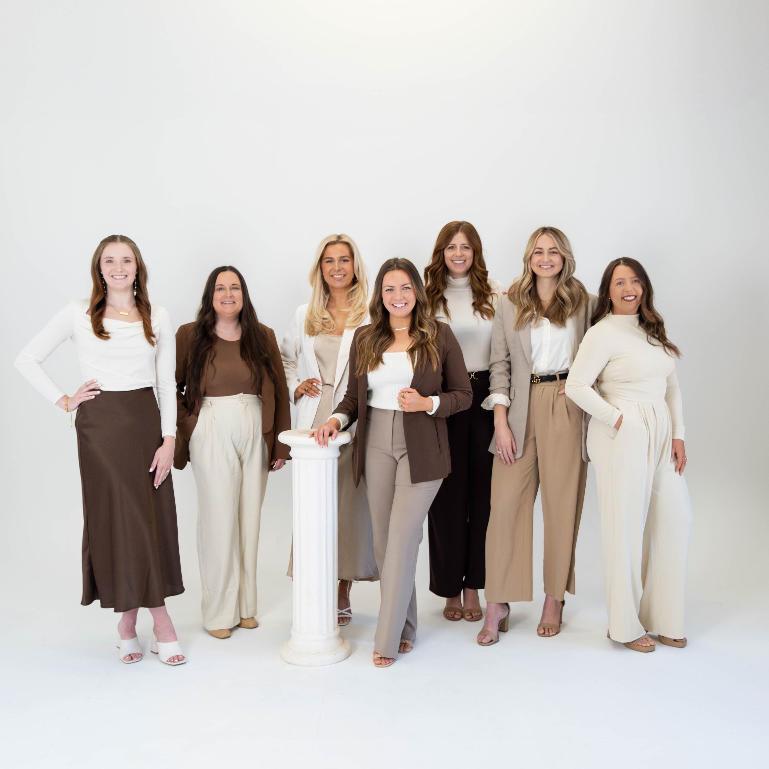 Before the Vows wedding planners in Chattanooga that work with Blossom & Rhyme.