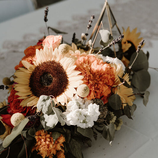 Flourish & Co wedding florist in Chattanooga, Inner Circle of Blossom & Rhyme flower preservation.