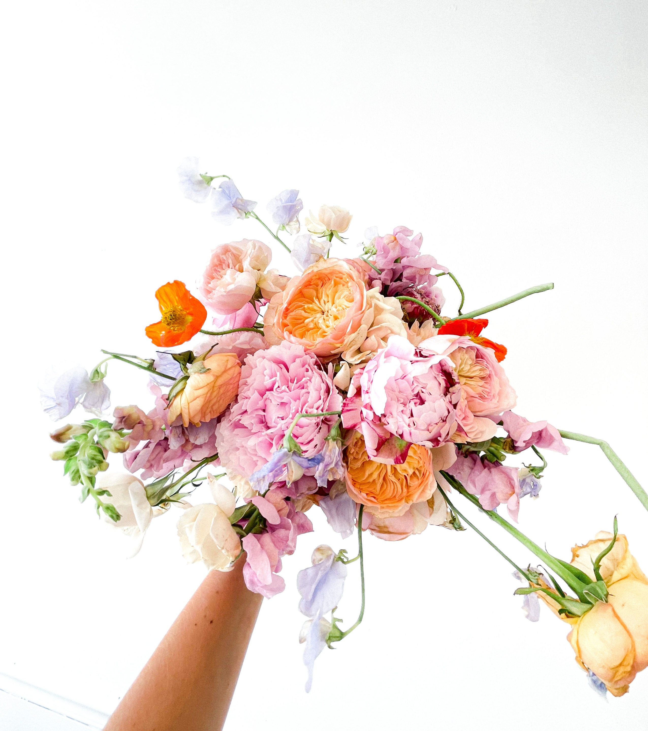Summer Bridal Bouquet Inspiration: Seasonal Blooms for Your Wedding