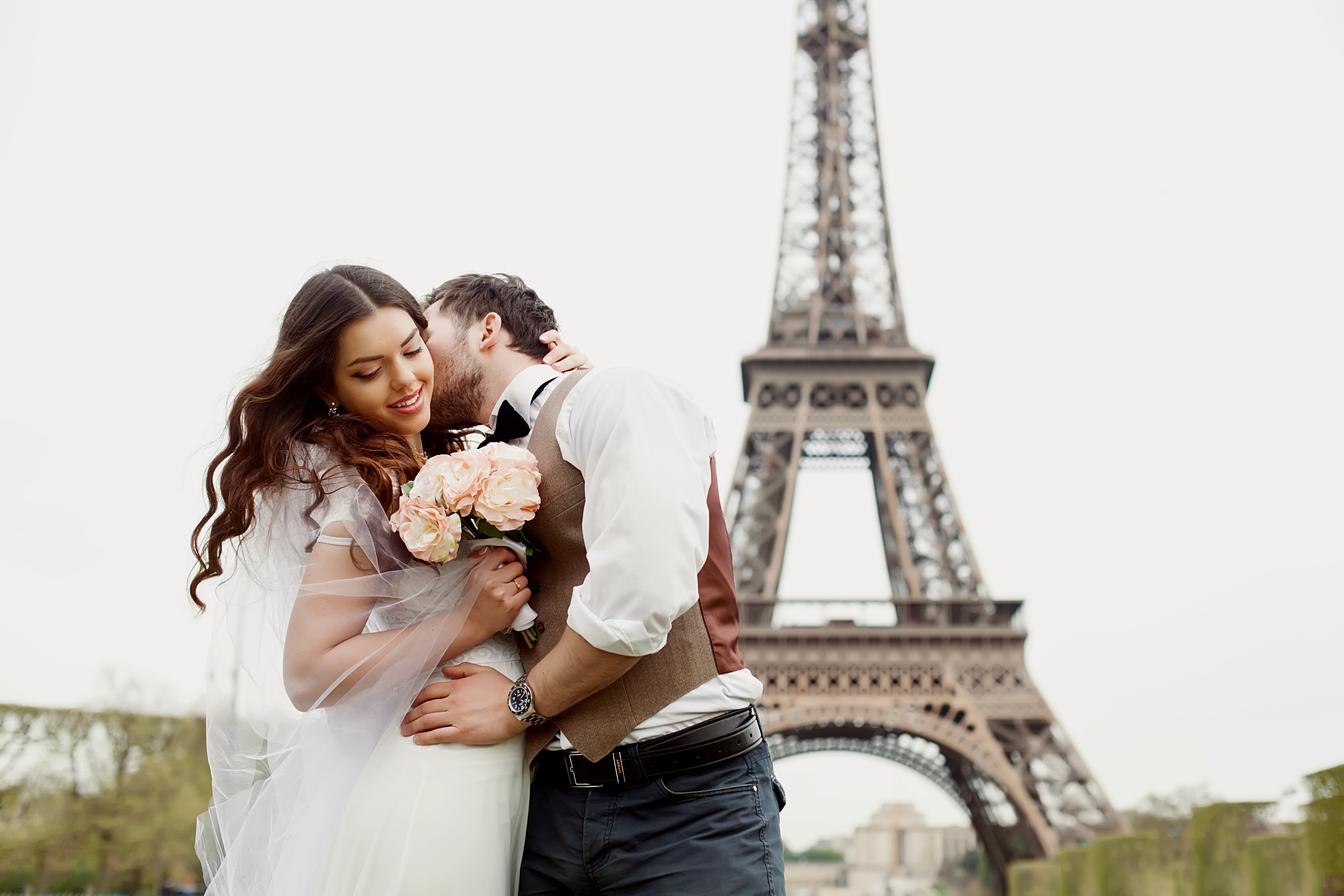How to Plan a Destination Wedding: Your Guide to Bliss & Unforgettable Details