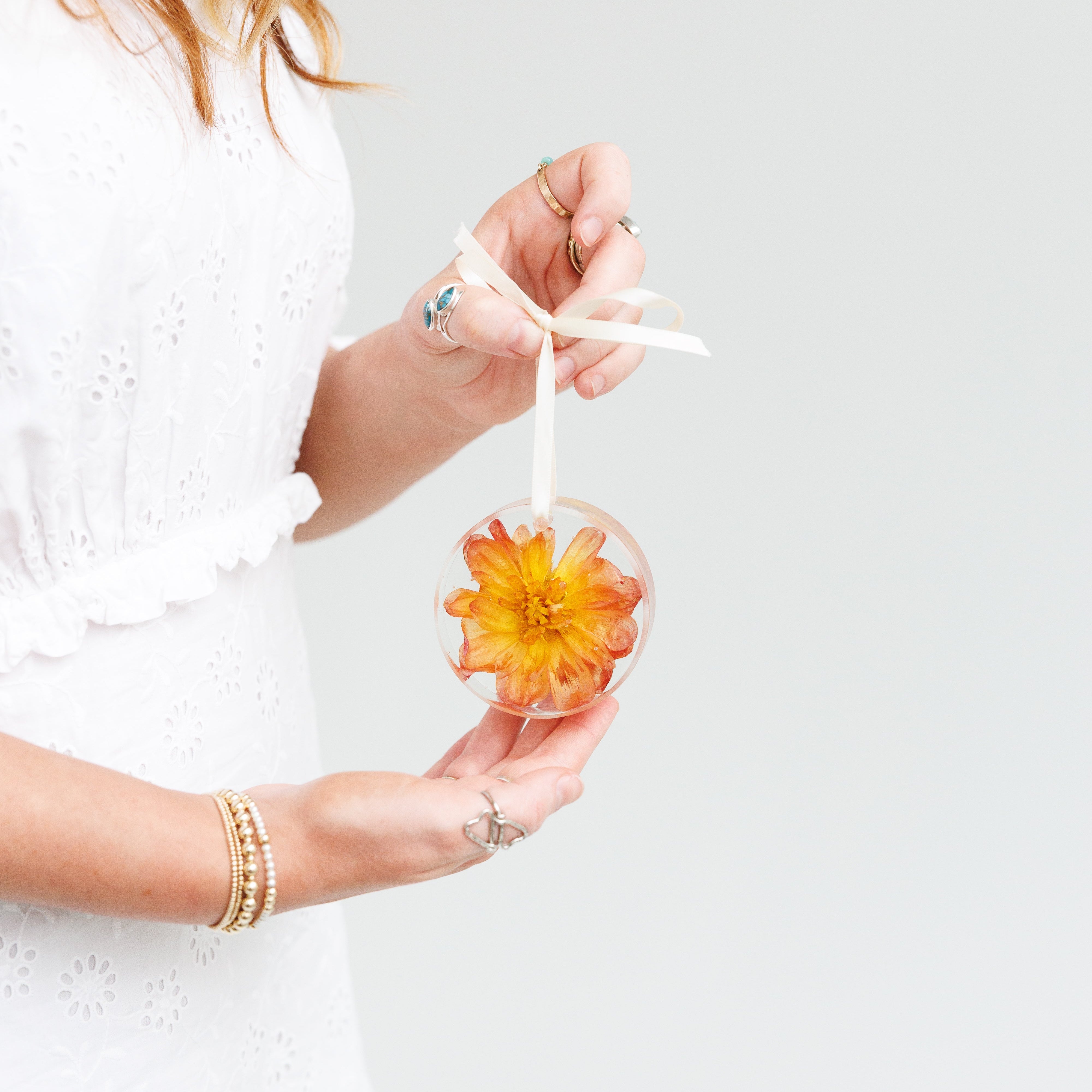 Resin Floral Ornament - blossomandrhyme