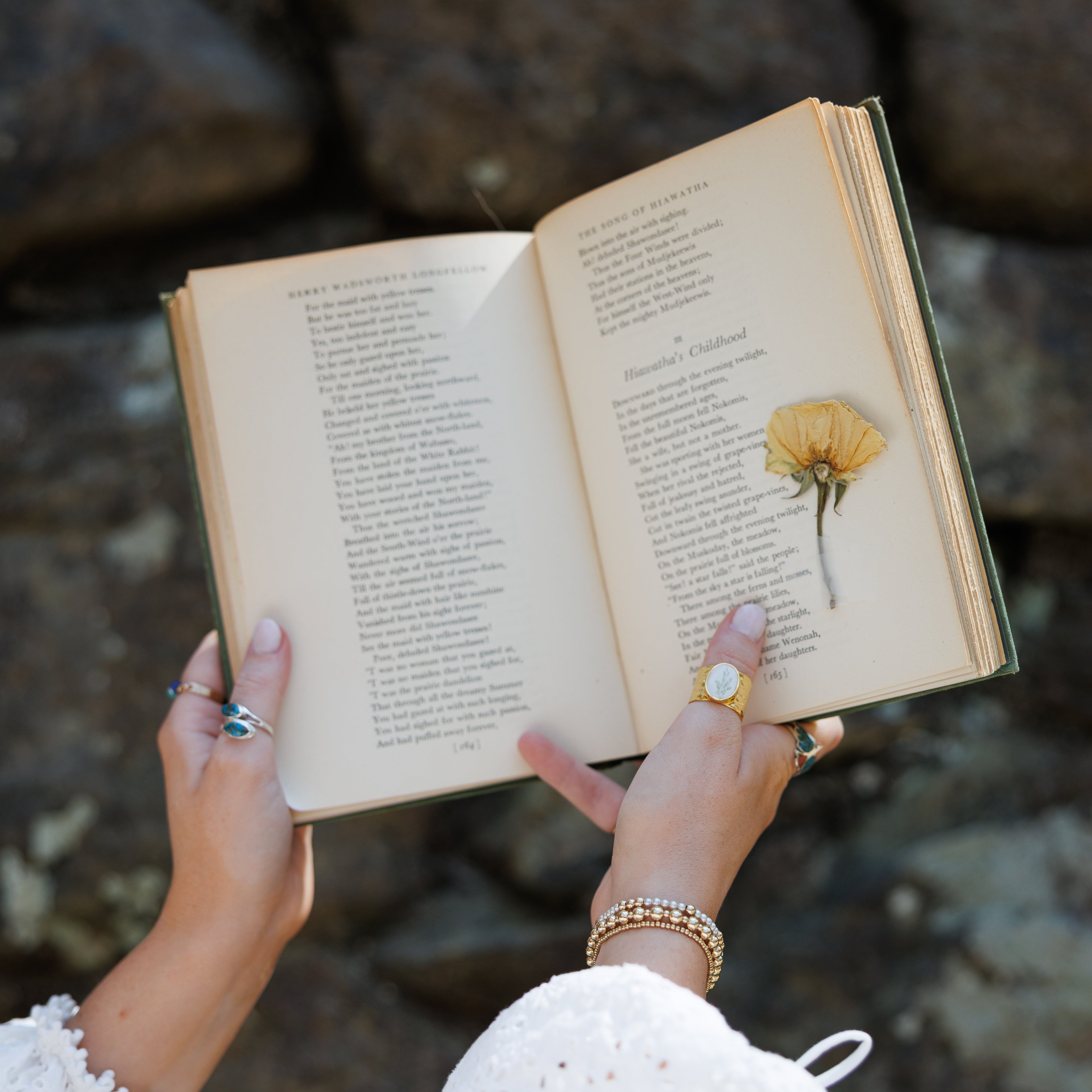 Custom Floral Ring - blossomandrhyme
