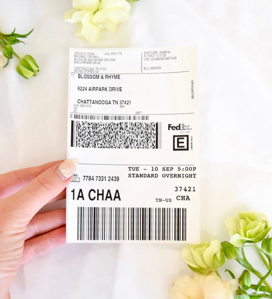 Overnight shipping label for sending wedding flowers to Blossom & Rhyme without a shipping box included