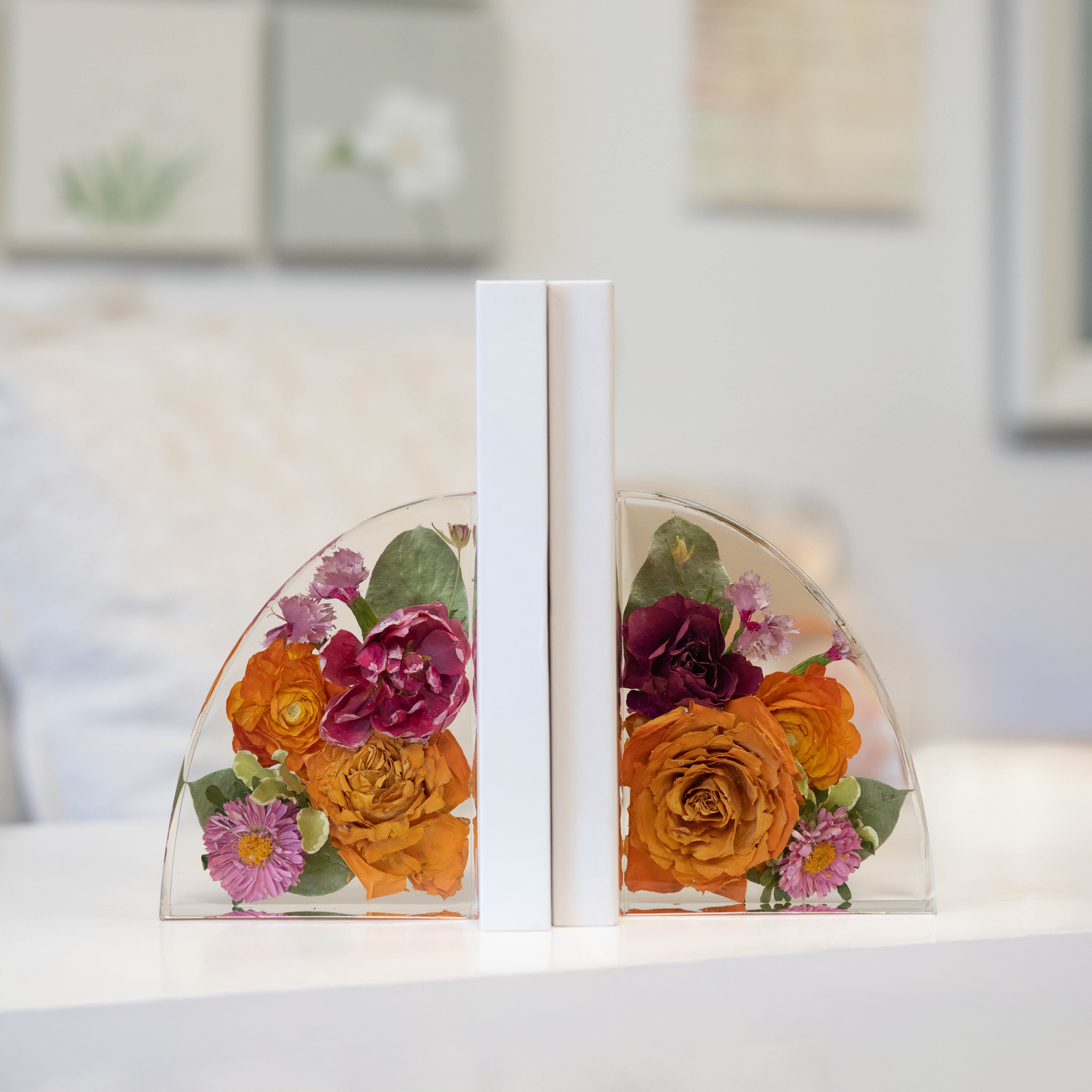 Small Resin Bookends - blossomandrhyme