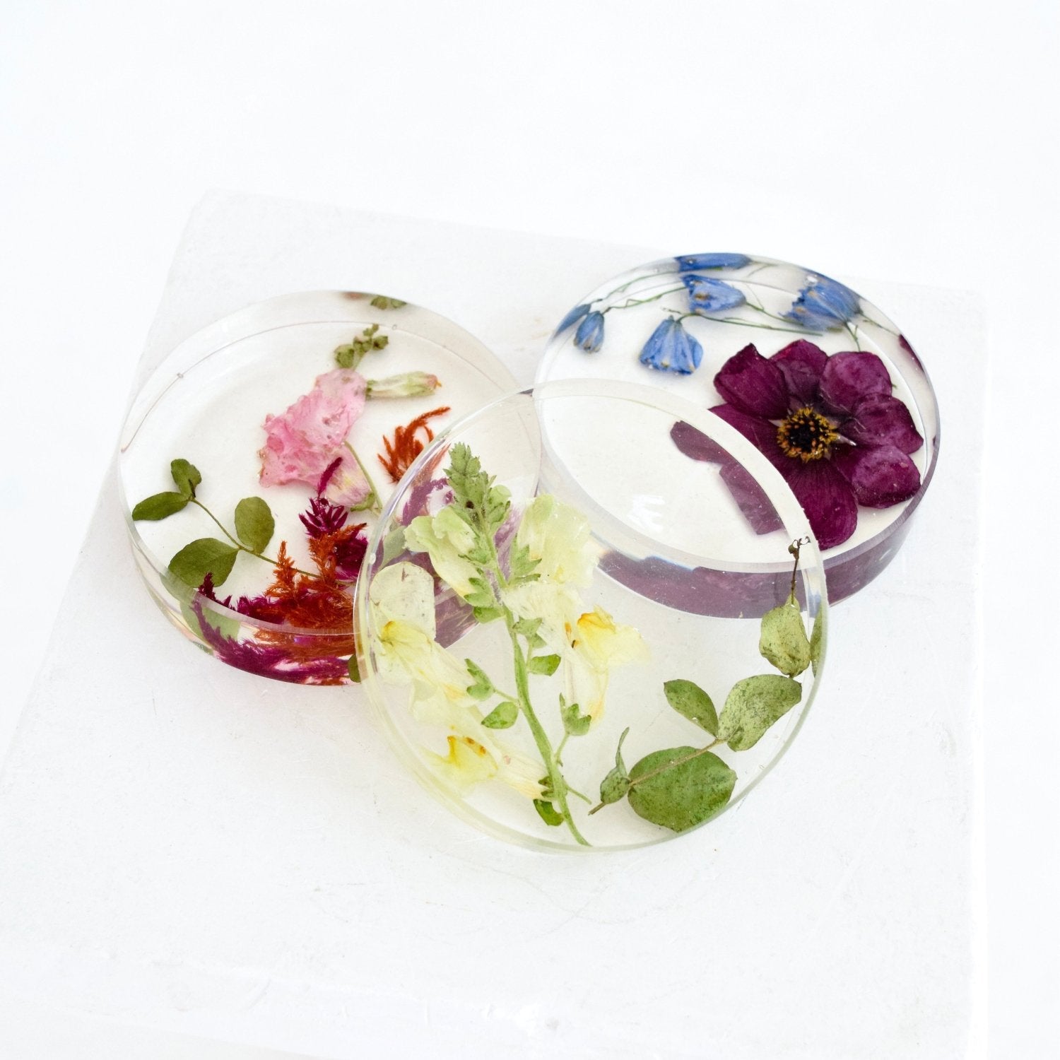 Custom Small Floral Round - blossomandrhyme